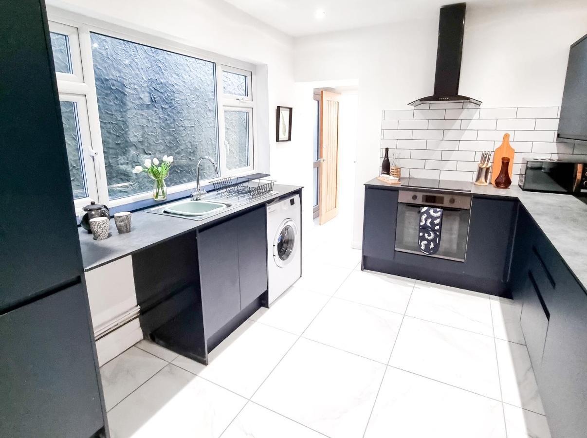 Spacious 3-Bed Near The City Centre Swansea Exterior foto